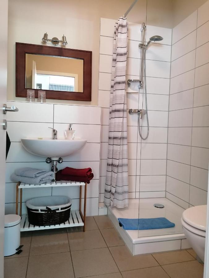 نيوروبين Bed&Breakfast Wagner "Im Alten Pfarrhaus" المظهر الخارجي الصورة