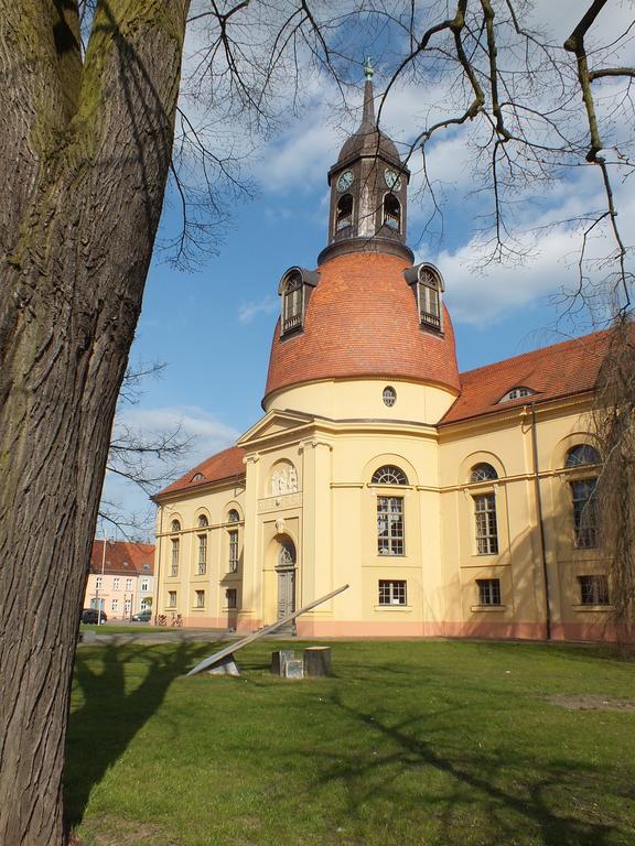 نيوروبين Bed&Breakfast Wagner "Im Alten Pfarrhaus" المظهر الخارجي الصورة