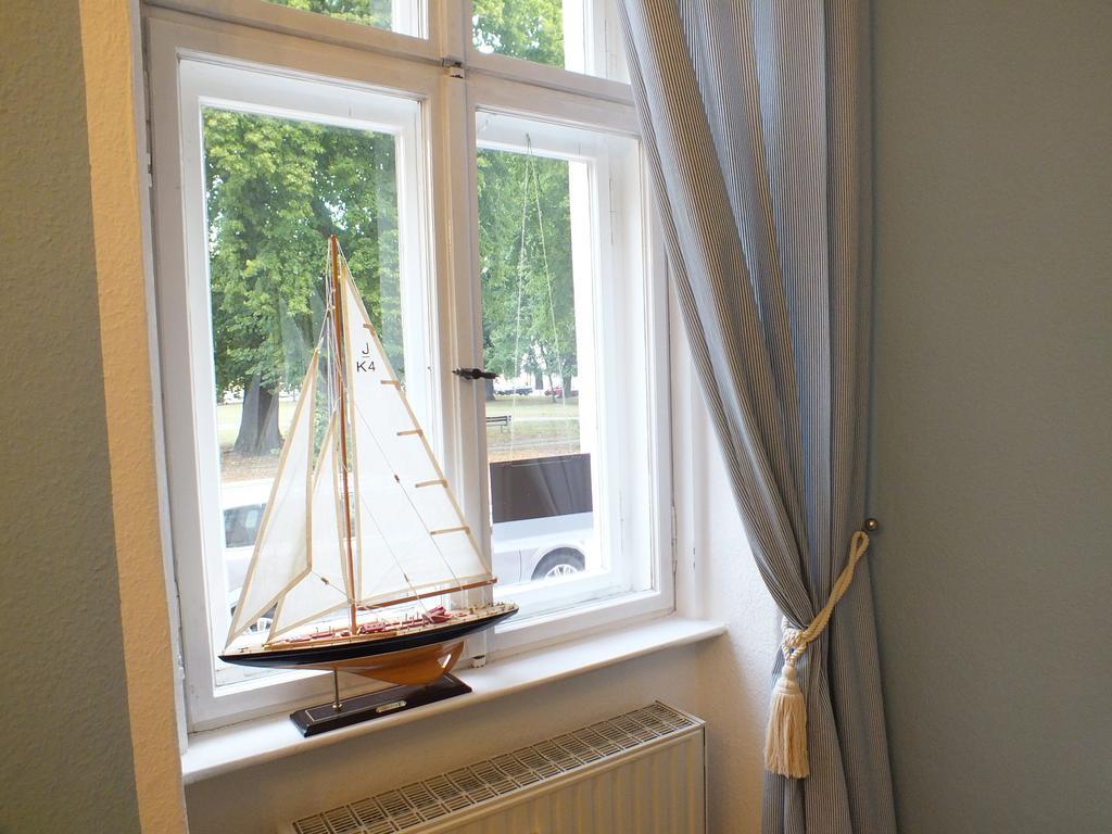 نيوروبين Bed&Breakfast Wagner "Im Alten Pfarrhaus" المظهر الخارجي الصورة
