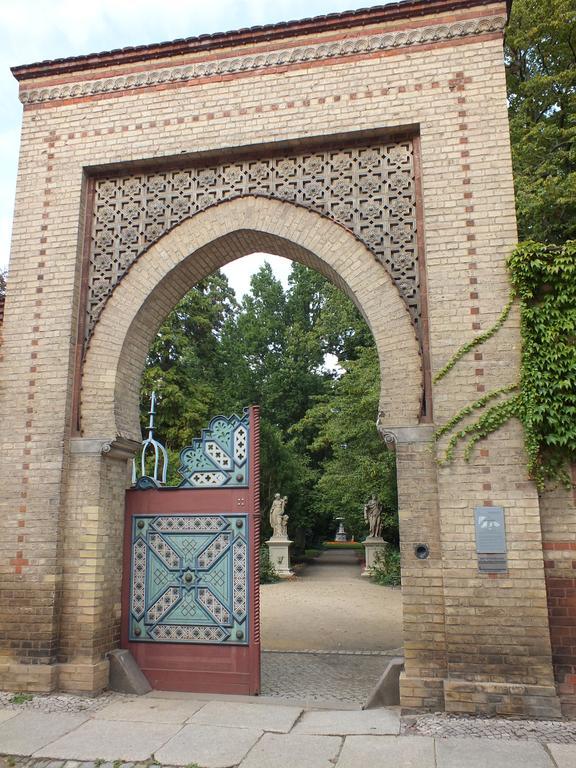 نيوروبين Bed&Breakfast Wagner "Im Alten Pfarrhaus" المظهر الخارجي الصورة